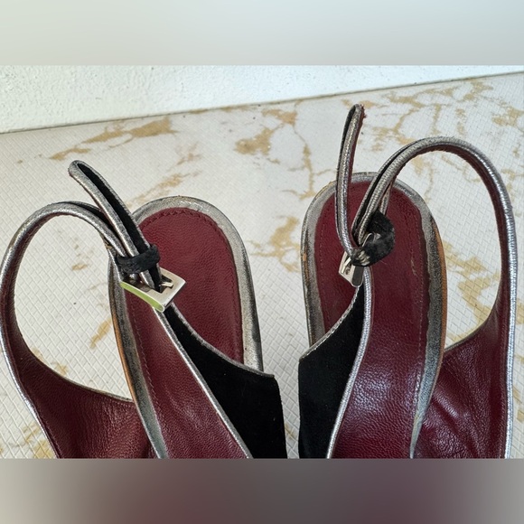 🔥🔥FINAL CLEARENCE🔥🔥 PRADA Vimtage Black Suede Leather Slingback Heel Pumps 4” - Picture 4 of 8